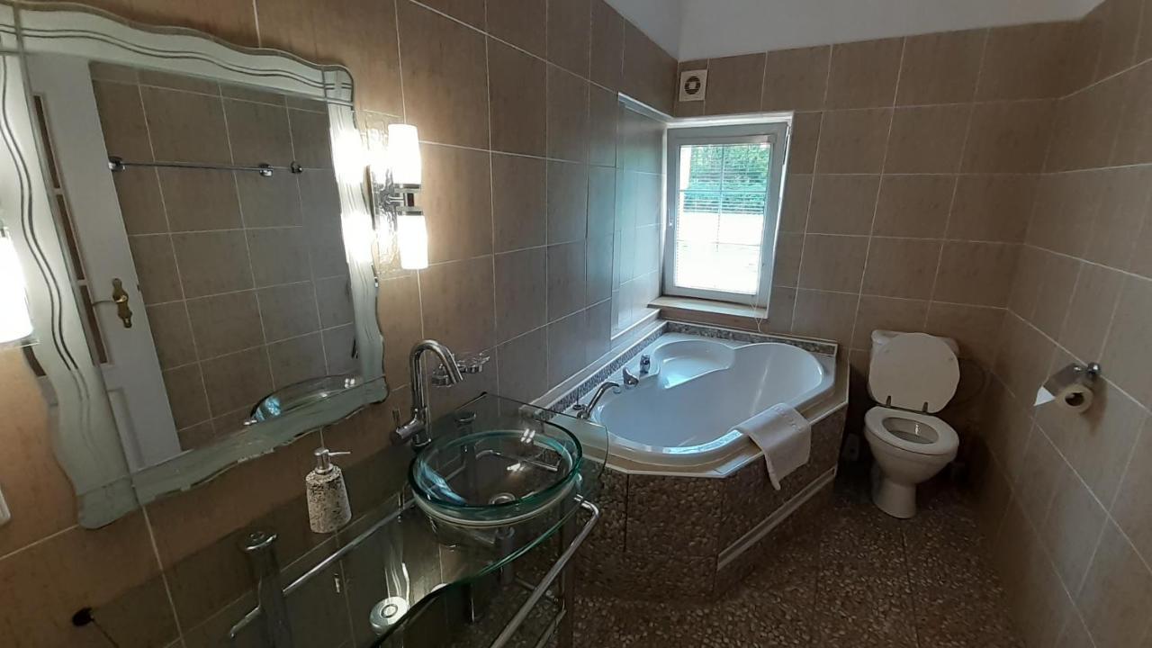 Resort Chribska Apartmany Adri Exterior foto